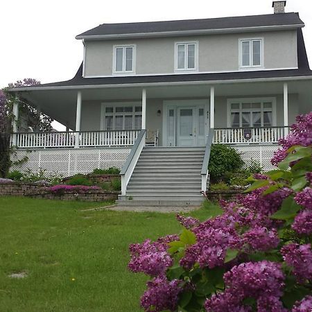 Auberge Gite Maison Des Lilas La Malbaie Kültér fotó